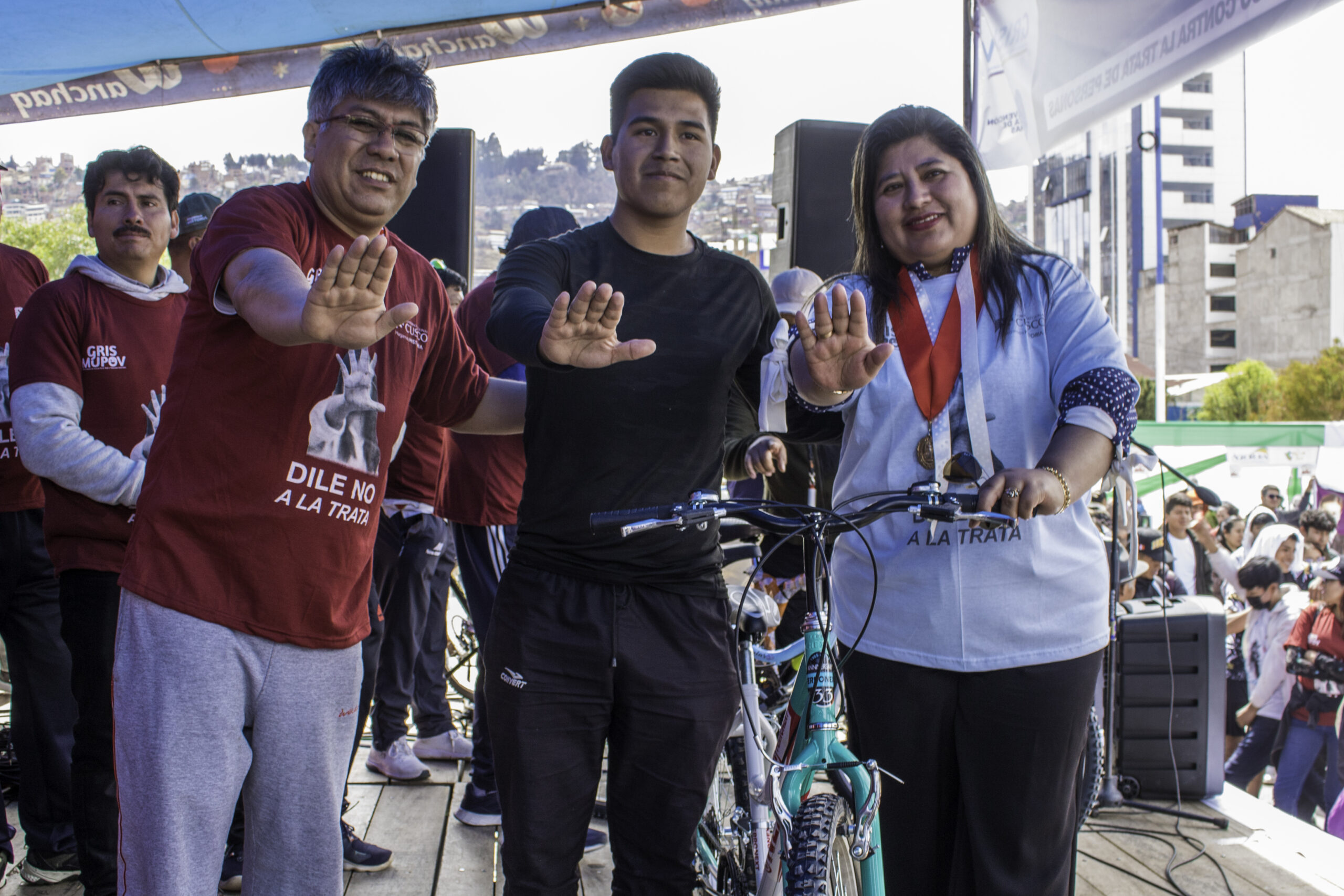 GRANDES PREMIOS ENTREGADOS AL LOS PARTICIPANTES DE LA MARATON