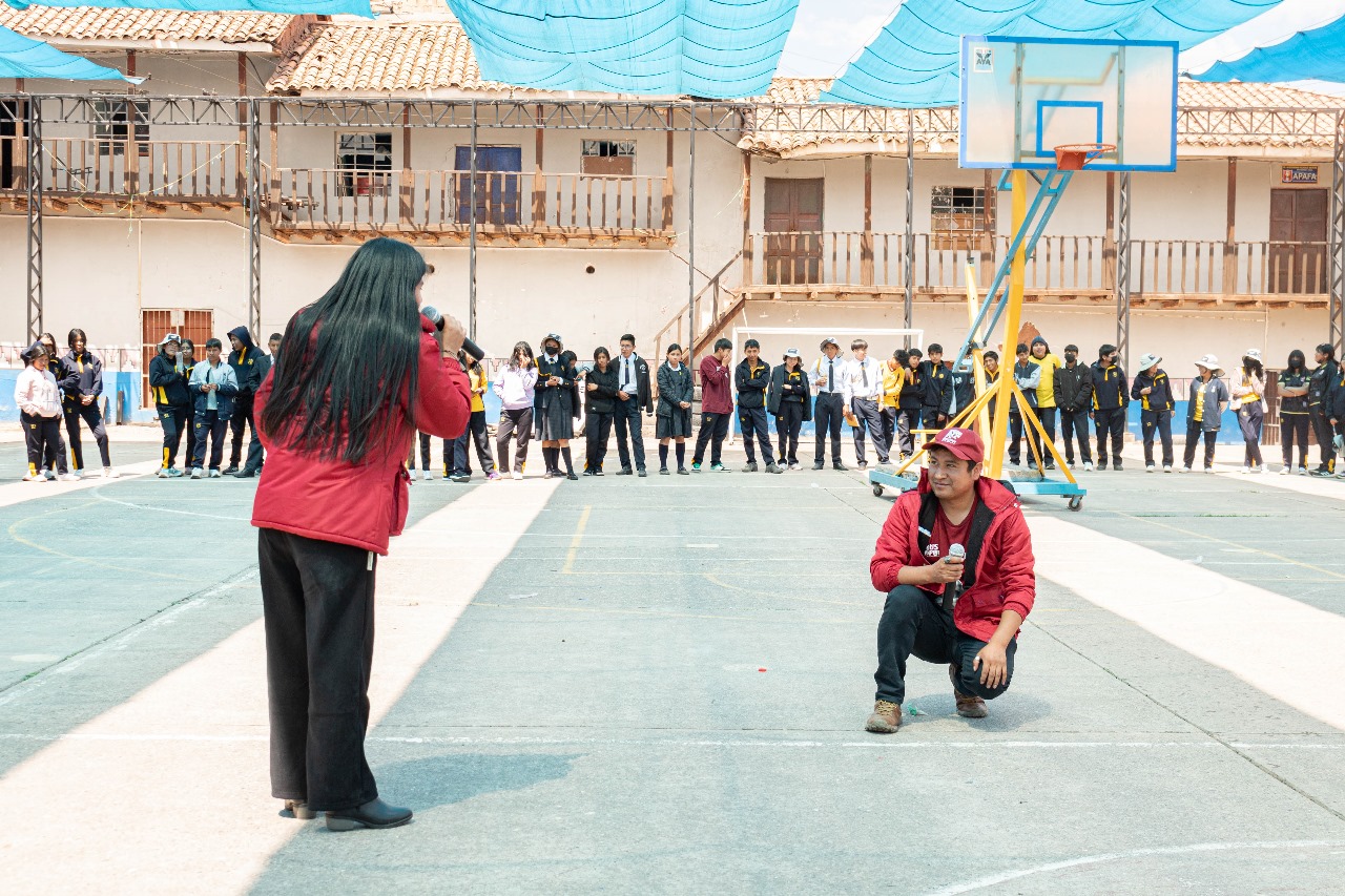 SENSIBILIZACION A ESTUDIANTES DE LA I.E. AVA - SAN JERONIMO - CUSCO