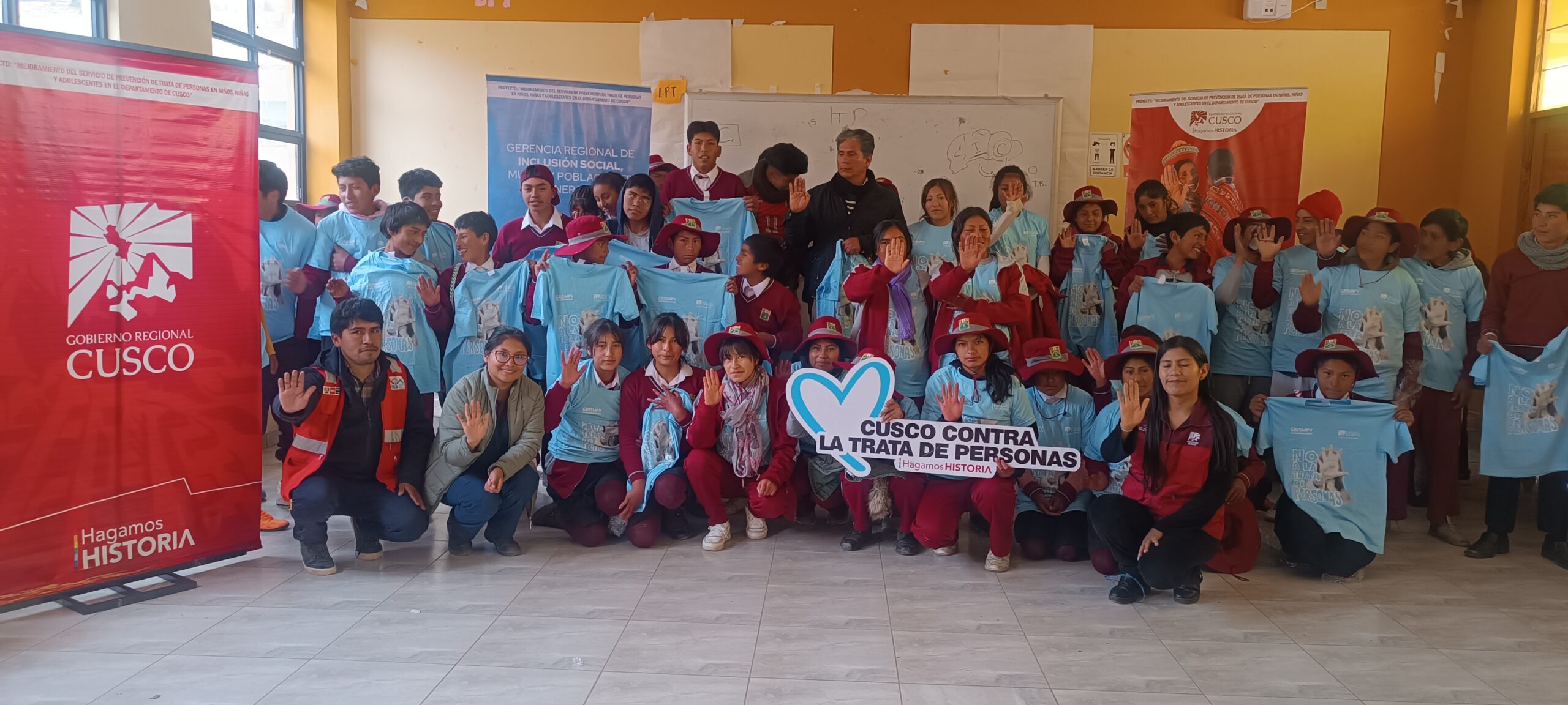 TALLER DE SENSIBILIZACION A ESTUDIANTES DE LA IE. VIRGEN DE NATIVIDAD DE COYABAMBA - CCAPI - PARURO 